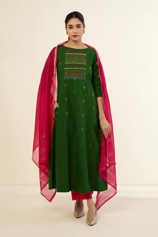 Gilded Green Pintuck Yoke Kurta With Pockets